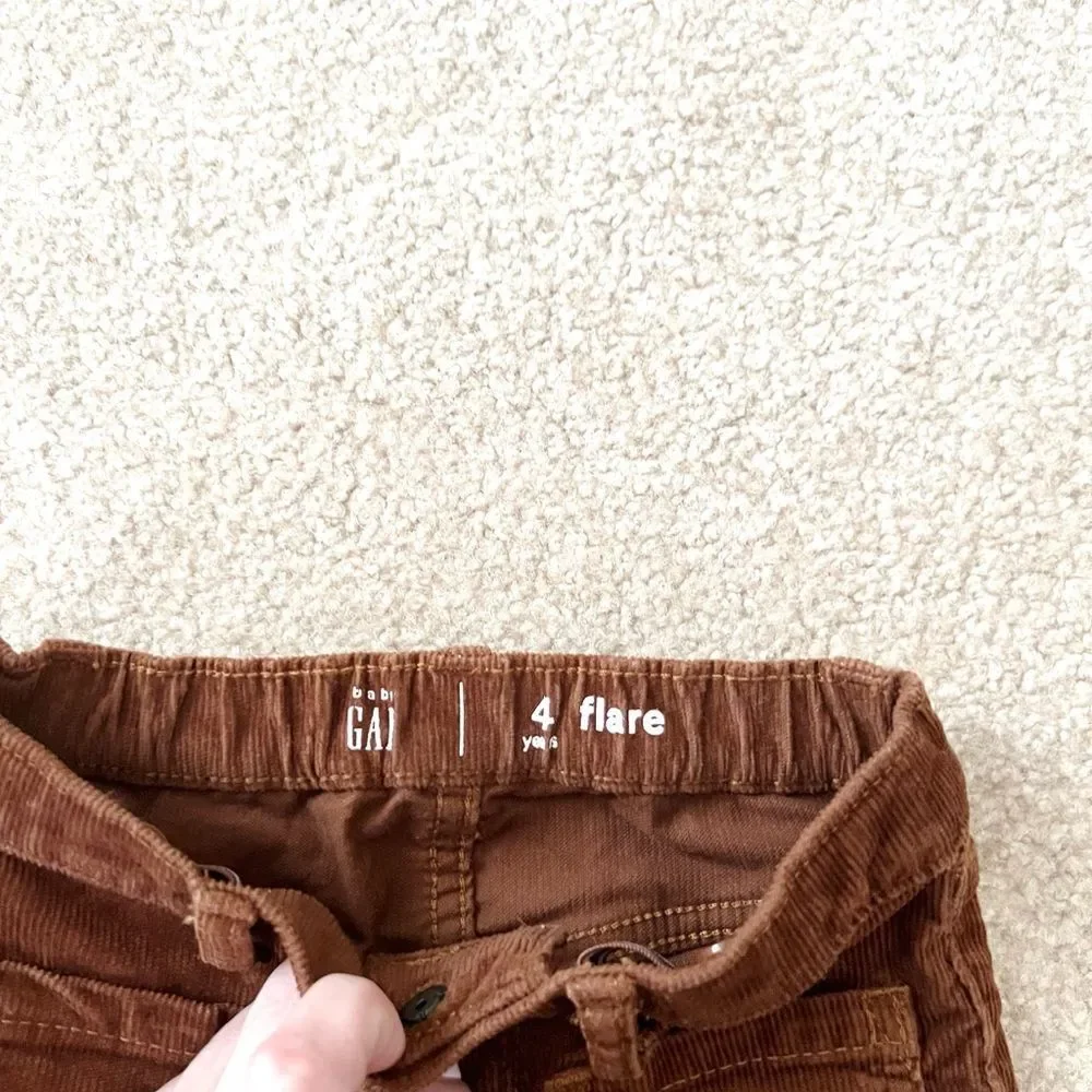 GAP Toddler Girl’s Corduroy Flare Jeans in brown size 4